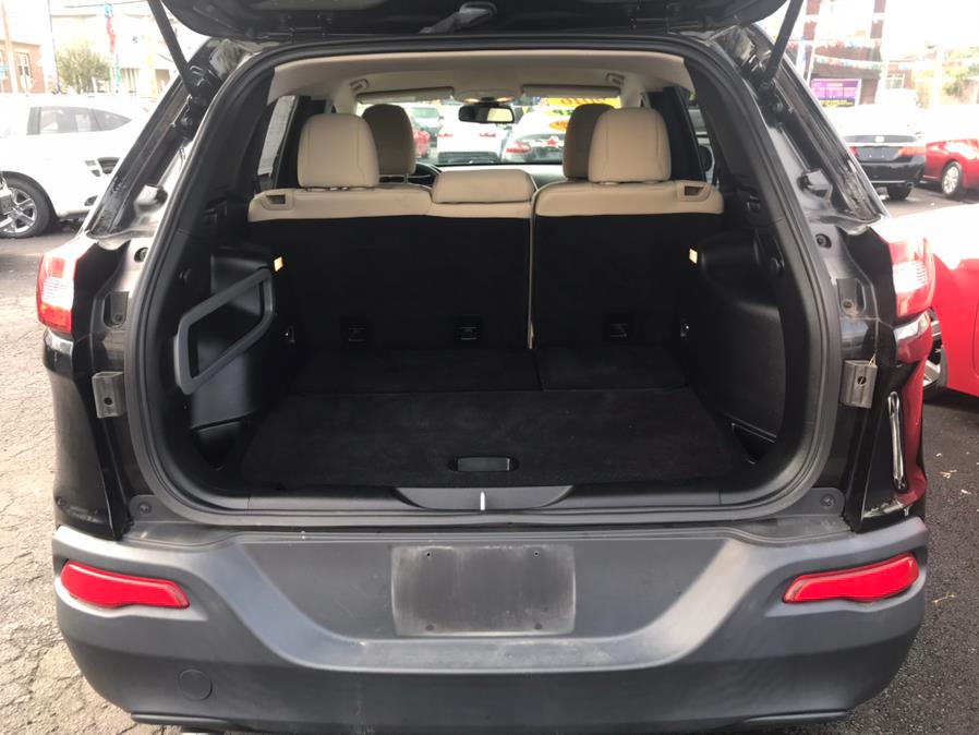 2016 Jeep Cherokee 4WD 4dr Sport, available for sale in Bridgeport, Connecticut | Affordable Motors Inc. Bridgeport, Connecticut 2016 Jeep Cherokee 4WD 4dr Sport, available for sale in Bridgeport, Connecticut | Affordable Motors Inc. Bridgeport, Connecticut