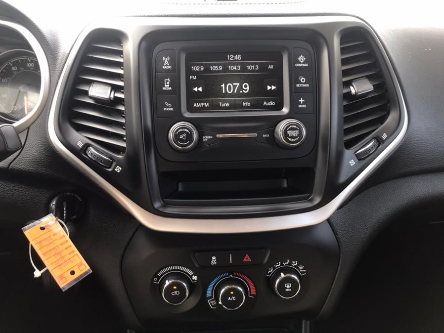 2016 Jeep Cherokee 4WD 4dr Sport, available for sale in Bridgeport, Connecticut | Affordable Motors Inc. Bridgeport, Connecticut 2016 Jeep Cherokee 4WD 4dr Sport, available for sale in Bridgeport, Connecticut | Affordable Motors Inc. Bridgeport, Connecticut