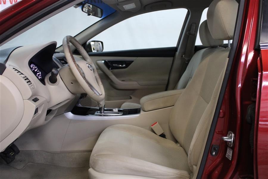 Used Nissan Altima 2.5 2014 | Fast Track Motors. Paterson, New Jersey Used Nissan Altima 2.5 2014 | Fast Track Motors. Paterson, New Jersey