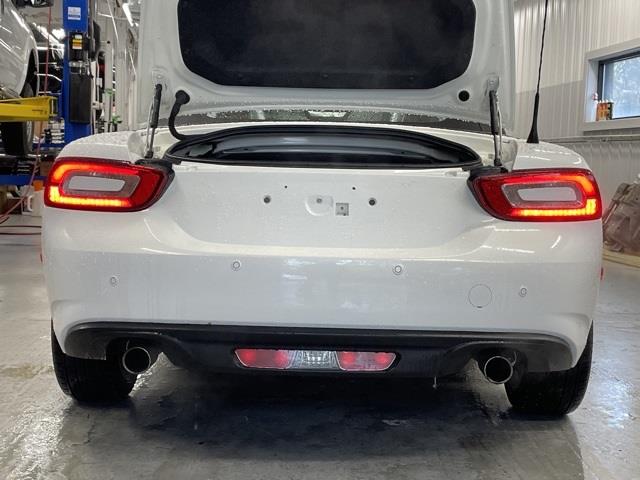 Used Fiat 124 Spider Lusso 2017 | Blasius Federal Road. Brookfield, Connecticut Used Fiat 124 Spider Lusso 2017 | Blasius Federal Road. Brookfield, Connecticut