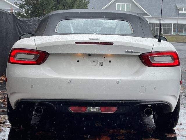 Used Fiat 124 Spider Lusso 2017 | Blasius Federal Road. Brookfield, Connecticut Used Fiat 124 Spider Lusso 2017 | Blasius Federal Road. Brookfield, Connecticut