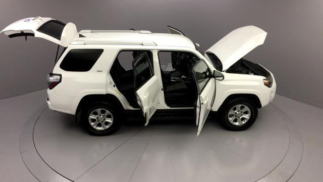 2014 Toyota 4runner 4WD 4dr V6 SR5, available for sale in Naugatuck, Connecticut | J&M Automotive Sls&Svc LLC. Naugatuck, Connecticut 2014 Toyota 4runner 4WD 4dr V6 SR5, available for sale in Naugatuck, Connecticut | J&M Automotive Sls&Svc LLC. Naugatuck, Connecticut