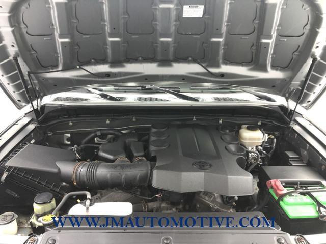2010 Toyota Fj Cruiser 4WD 4dr Auto, available for sale in Naugatuck, Connecticut | J&M Automotive Sls&Svc LLC. Naugatuck, Connecticut 2010 Toyota Fj Cruiser 4WD 4dr Auto, available for sale in Naugatuck, Connecticut | J&M Automotive Sls&Svc LLC. Naugatuck, Connecticut