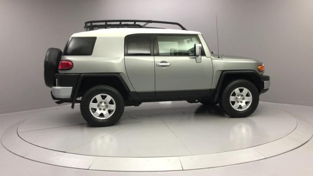 2010 Toyota Fj Cruiser 4WD 4dr Auto, available for sale in Naugatuck, Connecticut | J&M Automotive Sls&Svc LLC. Naugatuck, Connecticut 2010 Toyota Fj Cruiser 4WD 4dr Auto, available for sale in Naugatuck, Connecticut | J&M Automotive Sls&Svc LLC. Naugatuck, Connecticut