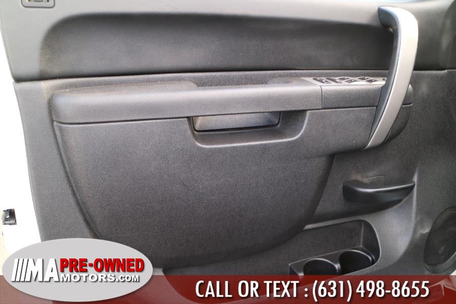 Used GMC Sierra 1500 4WD Crew Cab 143.5" SL 2011 | M & A Motors. Huntington, New York Used GMC Sierra 1500 4WD Crew Cab 143.5" SL 2011 | M & A Motors. Huntington, New York