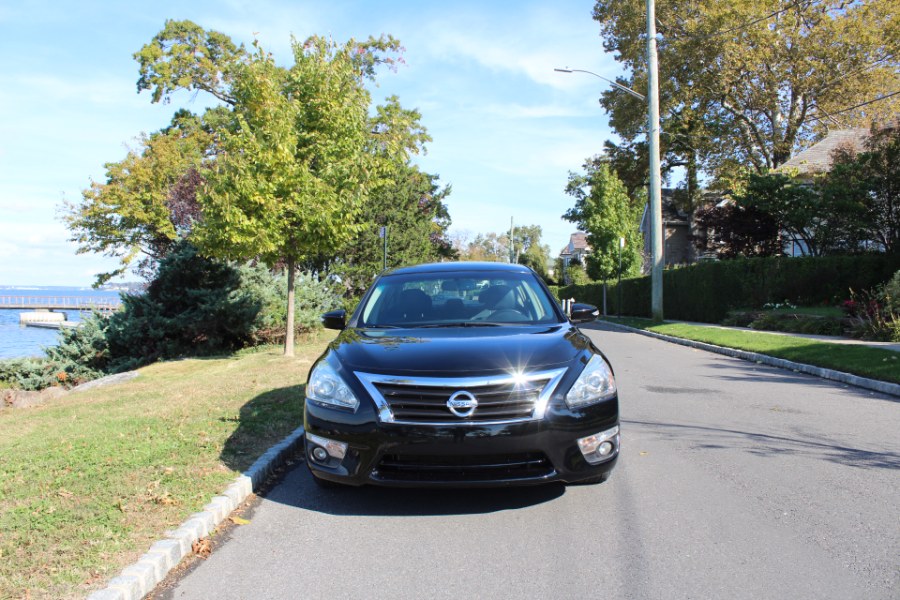 2013 Nissan Altima 4dr Sdn V6 3.5 SL, available for sale in Great Neck, NY
