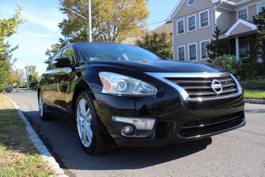 2013 Nissan Altima 4dr Sdn V6 3.5 SL, available for sale in Great Neck, NY