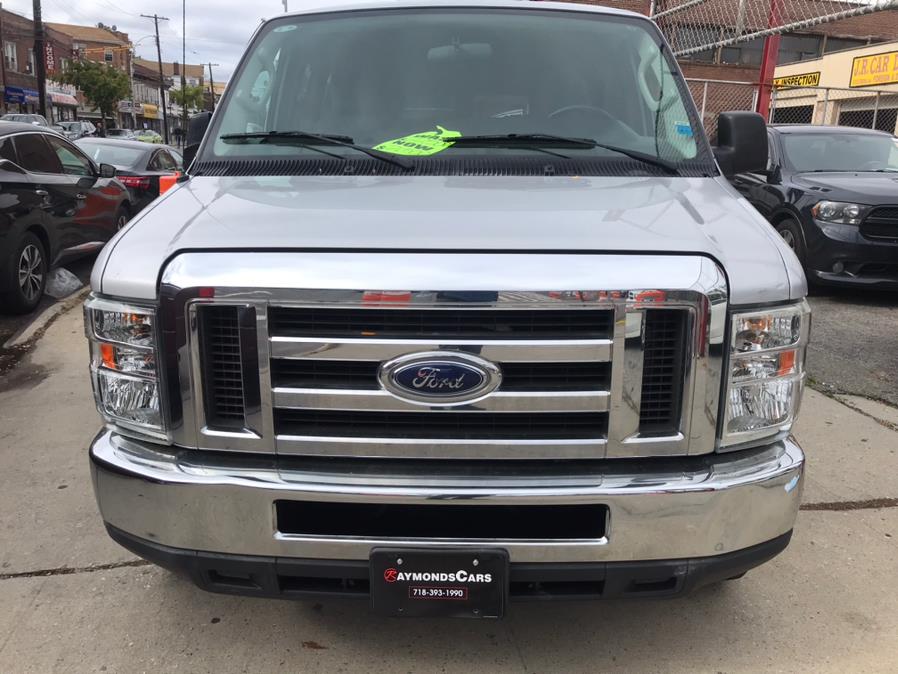 Used Ford Econoline Wagon E-350 Super Duty Ext XLT 2011 | Raymonds Cars Inc. Corona, New York