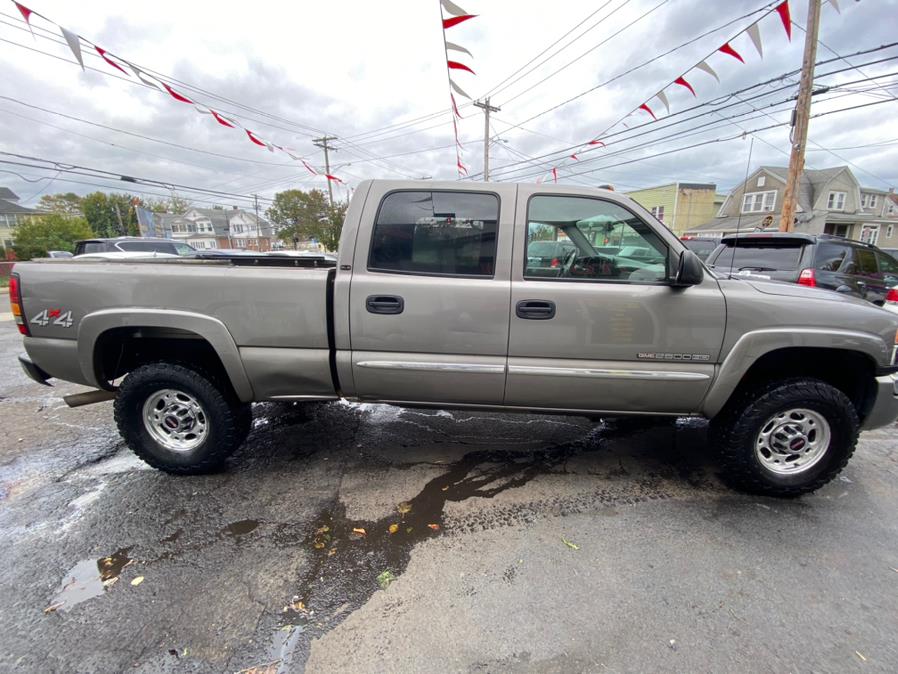 Used GMC Sierra 2500HD Crew Cab 153" WB 4WD SLE1 2006 | CT Auto. Bridgeport, Connecticut Used GMC Sierra 2500HD Crew Cab 153" WB 4WD SLE1 2006 | CT Auto. Bridgeport, Connecticut