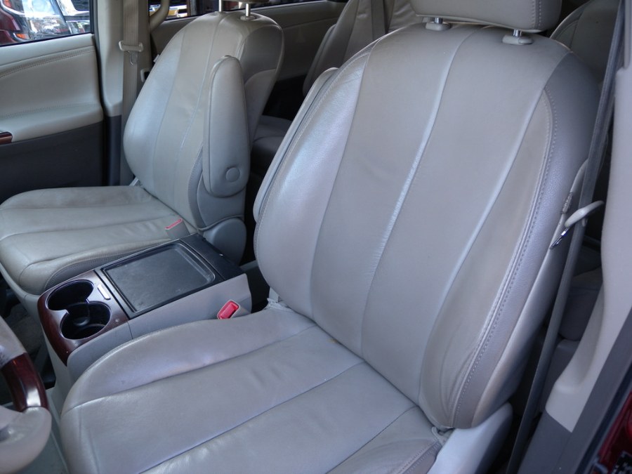 Used Toyota Sienna 5dr 7-Pass Van V6 Ltd AWD (Natl) 2012 | Carsbuck Inc.. Brooklyn, New York Used Toyota Sienna 5dr 7-Pass Van V6 Ltd AWD (Natl) 2012 | Carsbuck Inc.. Brooklyn, New York