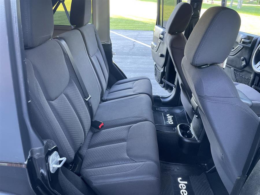 2013 Jeep Wrangler Unlimited 4WD 4dr Sport, available for sale in Elida, Ohio | Josh's All Under Ten LLC. Elida, Ohio 2013 Jeep Wrangler Unlimited 4WD 4dr Sport, available for sale in Elida, Ohio | Josh's All Under Ten LLC. Elida, Ohio