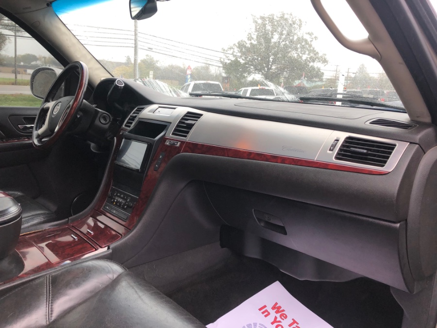 Used Cadillac Escalade ESV AWD 4dr 2007 | Marsh Auto Sales LLC. Ortonville, Michigan Used Cadillac Escalade ESV AWD 4dr 2007 | Marsh Auto Sales LLC. Ortonville, Michigan