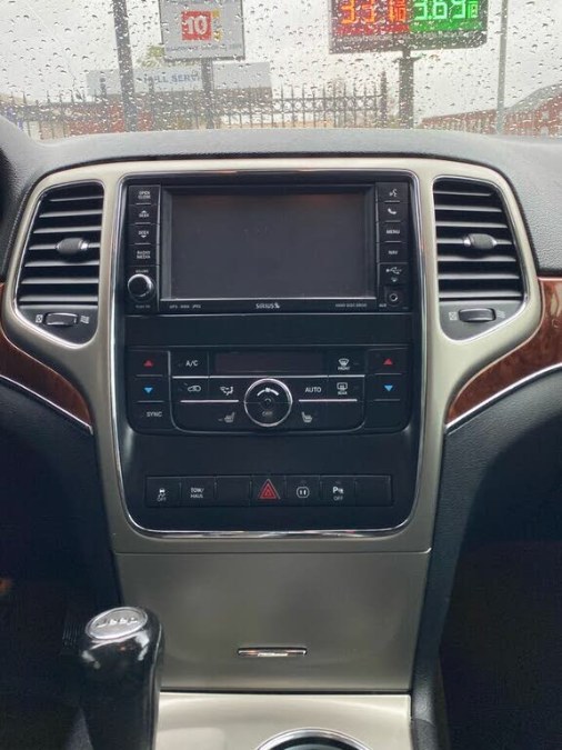 Used Jeep Grand Cherokee 4WD 4dr Limited 2012 | Motorcars of Boston. Newton, Massachusetts Used Jeep Grand Cherokee 4WD 4dr Limited 2012 | Motorcars of Boston. Newton, Massachusetts