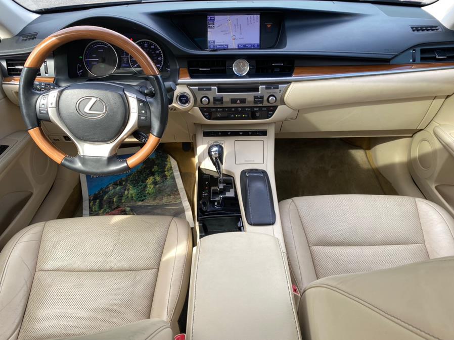 Used Lexus ES 300h 4dr Sdn Hybrid 2014 | European Auto Expo. Lodi, New Jersey Used Lexus ES 300h 4dr Sdn Hybrid 2014 | European Auto Expo. Lodi, New Jersey