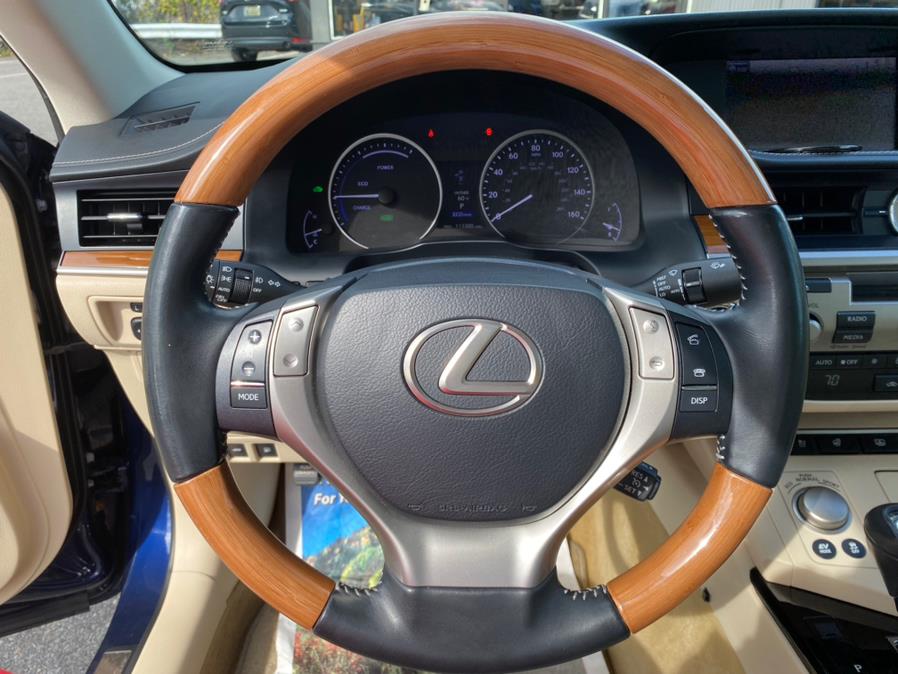 Used Lexus ES 300h 4dr Sdn Hybrid 2014 | European Auto Expo. Lodi, New Jersey Used Lexus ES 300h 4dr Sdn Hybrid 2014 | European Auto Expo. Lodi, New Jersey