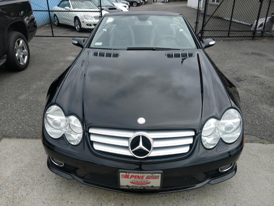 2007 Mercedes-Benz SL-Class 2dr Roadster 5.5L V8, available for sale in Wantagh, New York | Alpine Motors Inc. Wantagh, New York 2007 Mercedes-Benz SL-Class 2dr Roadster 5.5L V8, available for sale in Wantagh, New York | Alpine Motors Inc. Wantagh, New York