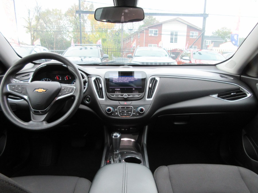 2019 Chevrolet Malibu 4dr Sdn LT w/1LT, available for sale in Linden, New Jersey | Route 27 Auto Mall. Linden, New Jersey 2019 Chevrolet Malibu 4dr Sdn LT w/1LT, available for sale in Linden, New Jersey | Route 27 Auto Mall. Linden, New Jersey