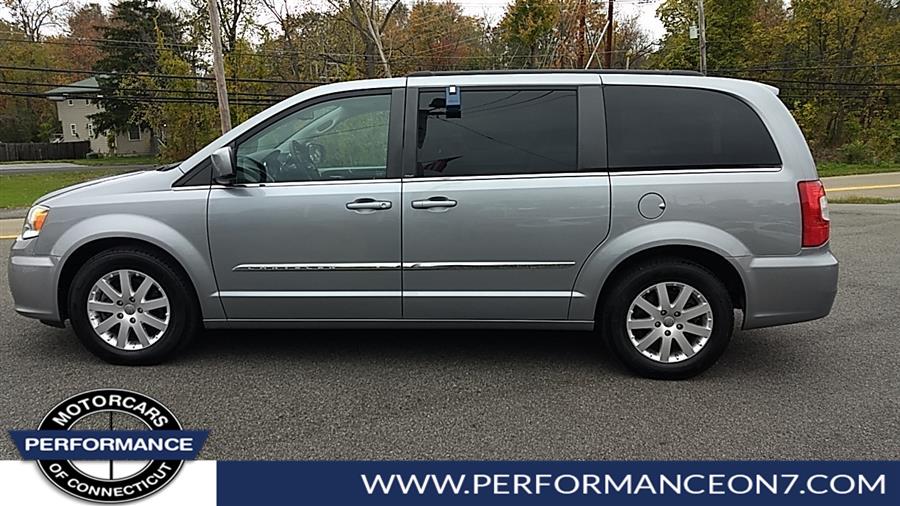 2013 Chrysler Town & Country 4dr Wgn Touring, available for sale in Wilton, Connecticut | Performance Motor Cars Of Connecticut LLC. Wilton, Connecticut 2013 Chrysler Town & Country 4dr Wgn Touring, available for sale in Wilton, Connecticut | Performance Motor Cars Of Connecticut LLC. Wilton, Connecticut