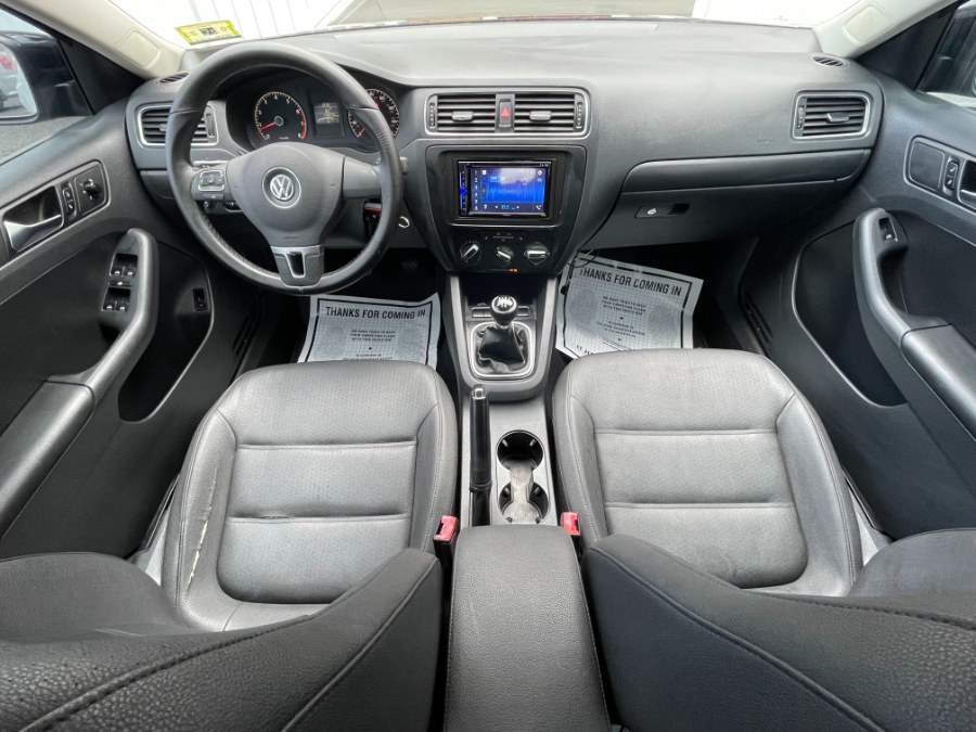 2011 Volkswagen Jetta Sedan 4dr Manual SE w/Convenience PZEV, available for sale in Paterson, New Jersey | DZ Automall. Paterson, New Jersey 2011 Volkswagen Jetta Sedan 4dr Manual SE w/Convenience PZEV, available for sale in Paterson, New Jersey | DZ Automall. Paterson, New Jersey