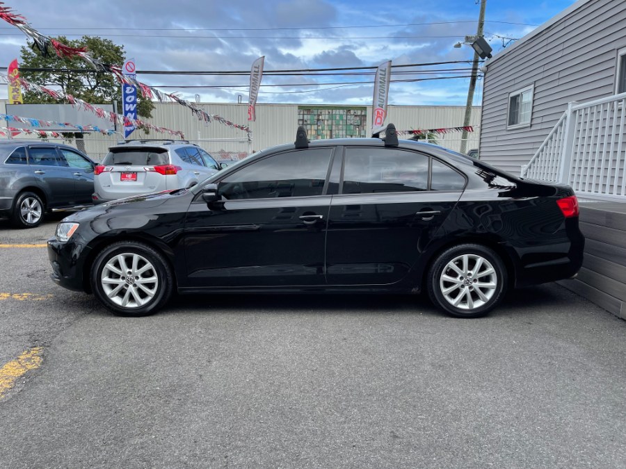 2011 Volkswagen Jetta Sedan 4dr Manual SE w/Convenience PZEV, available for sale in Paterson, New Jersey | DZ Automall. Paterson, New Jersey 2011 Volkswagen Jetta Sedan 4dr Manual SE w/Convenience PZEV, available for sale in Paterson, New Jersey | DZ Automall. Paterson, New Jersey