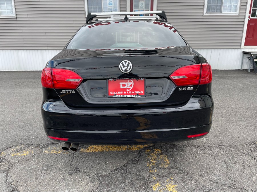 2011 Volkswagen Jetta Sedan 4dr Manual SE w/Convenience PZEV, available for sale in Paterson, New Jersey | DZ Automall. Paterson, New Jersey 2011 Volkswagen Jetta Sedan 4dr Manual SE w/Convenience PZEV, available for sale in Paterson, New Jersey | DZ Automall. Paterson, New Jersey