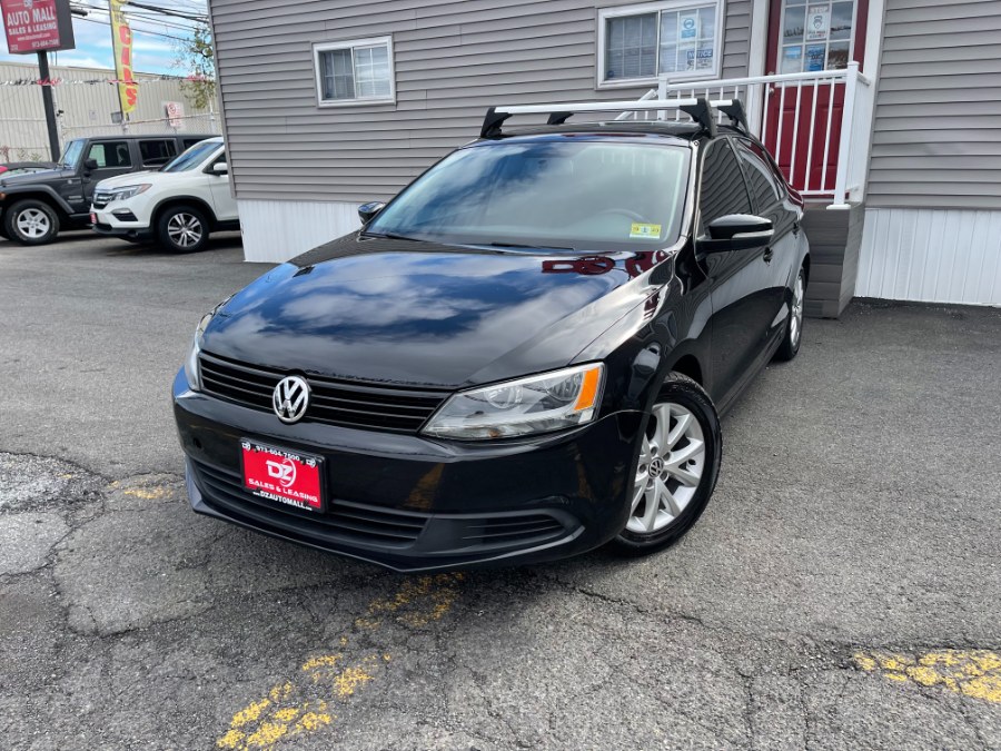 2011 Volkswagen Jetta Sedan 4dr Manual SE w/Convenience PZEV, available for sale in Paterson, New Jersey | DZ Automall. Paterson, New Jersey 2011 Volkswagen Jetta Sedan 4dr Manual SE w/Convenience PZEV, available for sale in Paterson, New Jersey | DZ Automall. Paterson, New Jersey