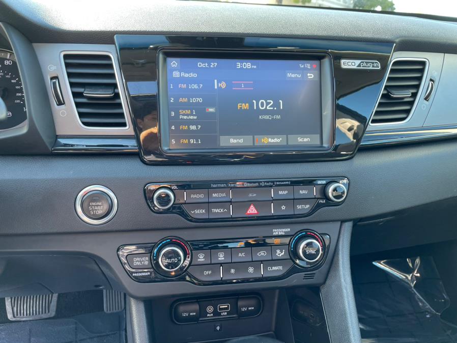Used Kia Niro Plug-In Hybrid EX Premium 2019 | Green Light Auto Wholesale. Daly City, California Used Kia Niro Plug-In Hybrid EX Premium 2019 | Green Light Auto Wholesale. Daly City, California