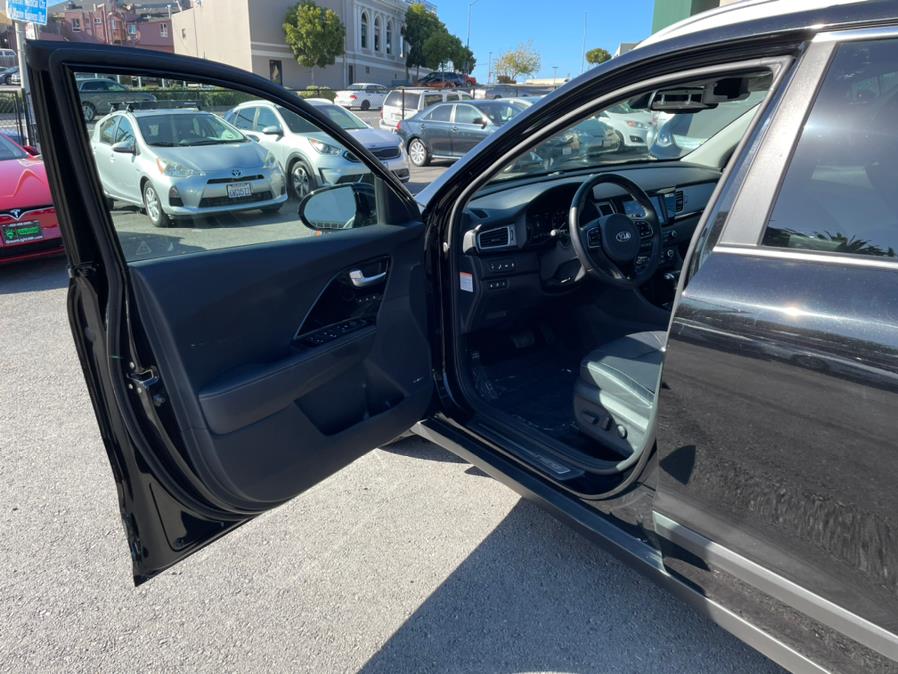 Used Kia Niro Plug-In Hybrid EX Premium 2019 | Green Light Auto Wholesale. Daly City, California Used Kia Niro Plug-In Hybrid EX Premium 2019 | Green Light Auto Wholesale. Daly City, California