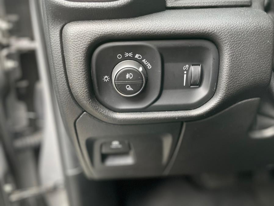 Used Ram 1500 Tradesman Tradesman 4x4 Crew Cab 6''4" Box 2020 | Jamaica 26 Motors. Hollis, New York Used Ram 1500 Tradesman Tradesman 4x4 Crew Cab 6''4" Box 2020 | Jamaica 26 Motors. Hollis, New York