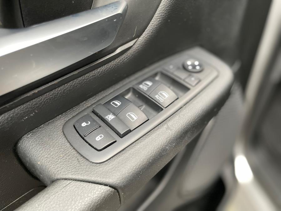 Used Ram 1500 Tradesman Tradesman 4x4 Crew Cab 6''4" Box 2020 | Jamaica 26 Motors. Hollis, New York Used Ram 1500 Tradesman Tradesman 4x4 Crew Cab 6''4" Box 2020 | Jamaica 26 Motors. Hollis, New York