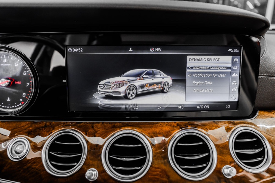 Used Mercedes-Benz E-Class E 300 4MATIC Sedan 2018 | 26 Motors Long Island. ELMONT, New York Used Mercedes-Benz E-Class E 300 4MATIC Sedan 2018 | 26 Motors Long Island. ELMONT, New York