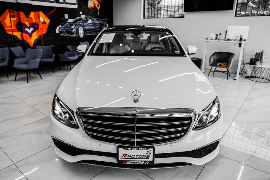 Used Mercedes-Benz E-Class E 300 4MATIC Sedan 2018 | 26 Motors Long Island. ELMONT, New York Used Mercedes-Benz E-Class E 300 4MATIC Sedan 2018 | 26 Motors Long Island. ELMONT, New York