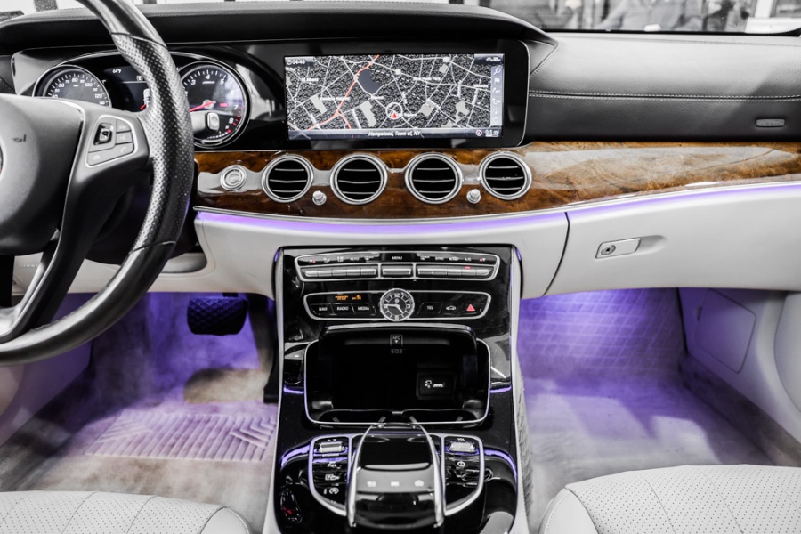 Used Mercedes-Benz E-Class E 300 4MATIC Sedan 2018 | 26 Motors Long Island. ELMONT, New York Used Mercedes-Benz E-Class E 300 4MATIC Sedan 2018 | 26 Motors Long Island. ELMONT, New York