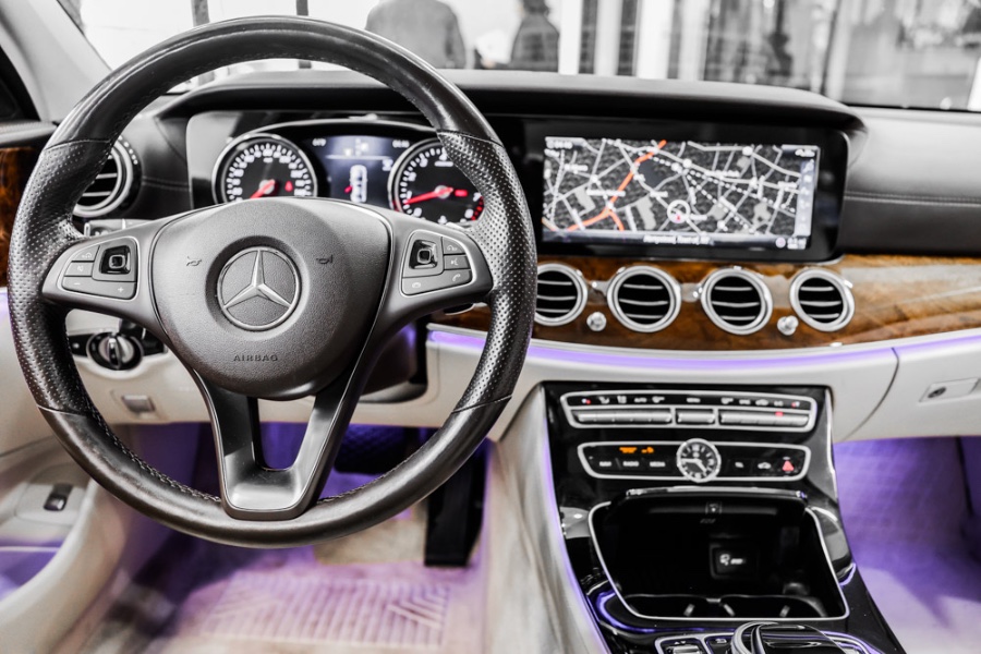 Used Mercedes-Benz E-Class E 300 4MATIC Sedan 2018 | 26 Motors Long Island. ELMONT, New York Used Mercedes-Benz E-Class E 300 4MATIC Sedan 2018 | 26 Motors Long Island. ELMONT, New York