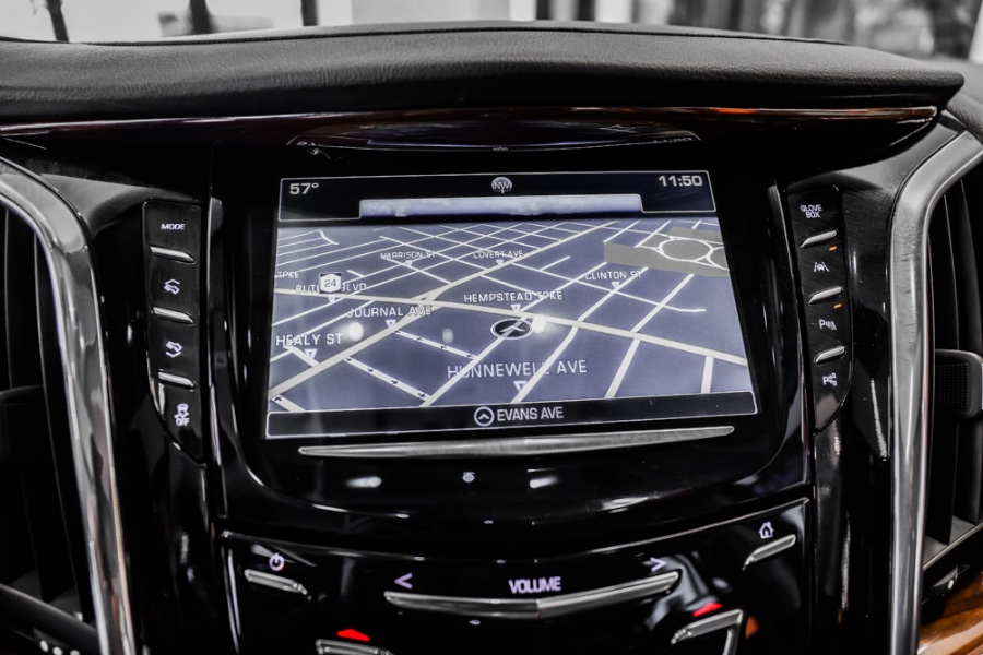 2018 Cadillac Escalade 4WD 4dr Luxury, available for sale in ELMONT, New York | 26 Motors Long Island. ELMONT, New York 2018 Cadillac Escalade 4WD 4dr Luxury, available for sale in ELMONT, New York | 26 Motors Long Island. ELMONT, New York