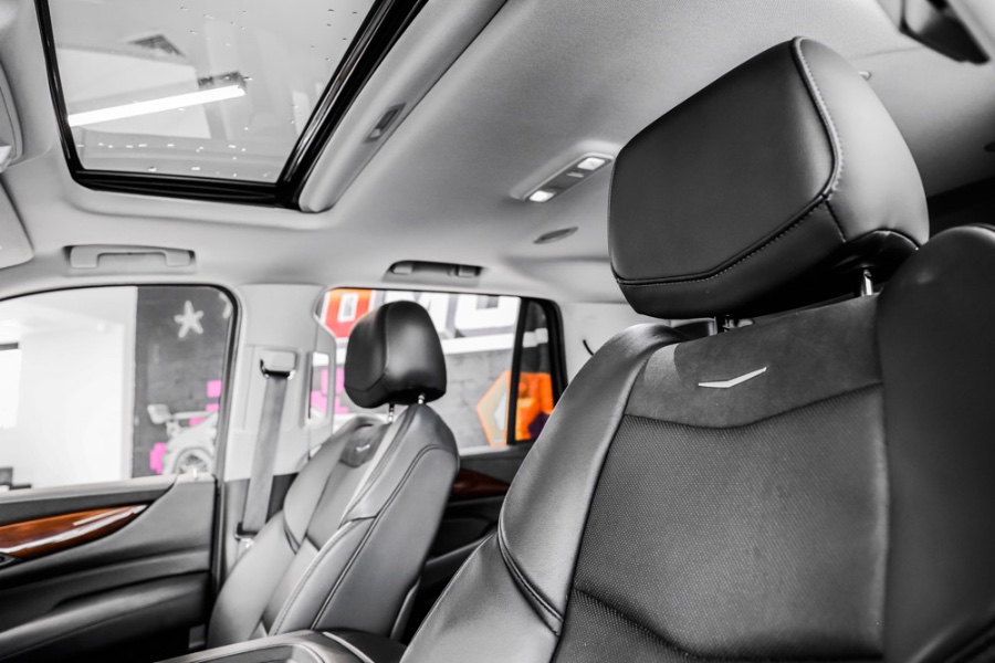 2018 Cadillac Escalade 4WD 4dr Luxury, available for sale in ELMONT, New York | 26 Motors Long Island. ELMONT, New York 2018 Cadillac Escalade 4WD 4dr Luxury, available for sale in ELMONT, New York | 26 Motors Long Island. ELMONT, New York