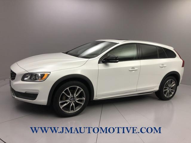 2015 Volvo V60 Cross Country 2015.5 4dr Wgn T5 AWD, available for sale in Naugatuck, Connecticut | J&M Automotive Sls&Svc LLC. Naugatuck, Connecticut