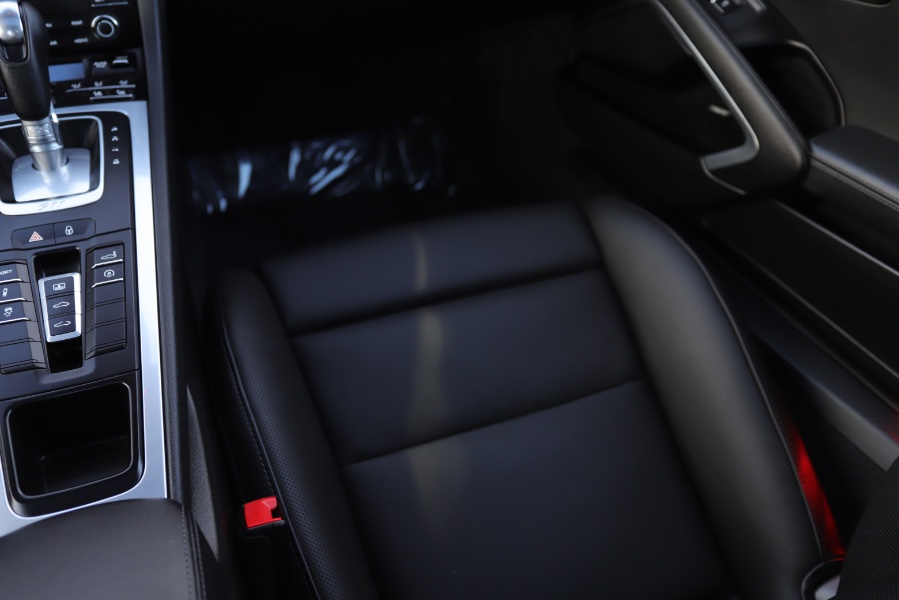 2017 Porsche 911 Carrera C4S, available for sale in North Salem, New York | Meccanic Shop North Inc. North Salem, New York 2017 Porsche 911 Carrera C4S, available for sale in North Salem, New York | Meccanic Shop North Inc. North Salem, New York