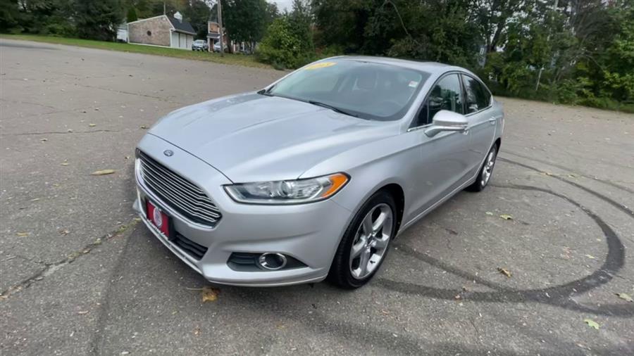 Used Ford Fusion 4dr Sdn SE FWD 2013 | Wiz Leasing Inc. Stratford, Connecticut Used Ford Fusion 4dr Sdn SE FWD 2013 | Wiz Leasing Inc. Stratford, Connecticut