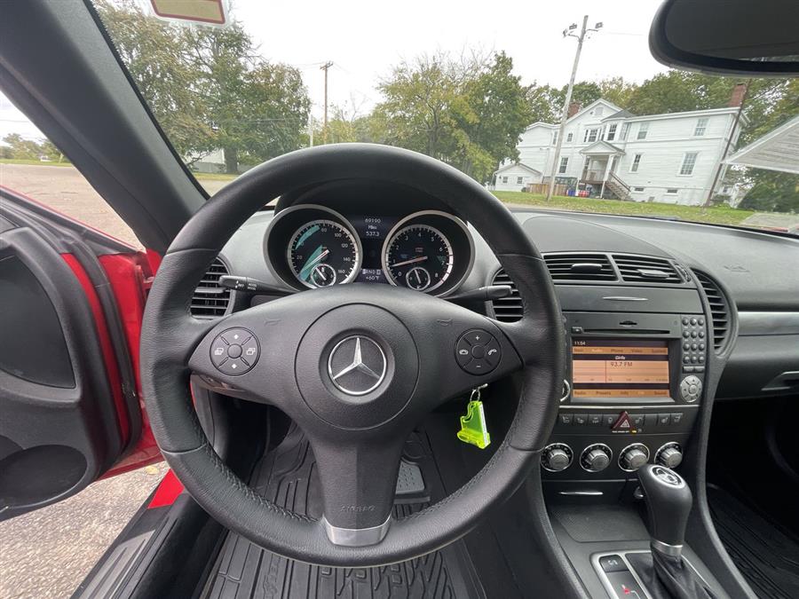 Used Mercedes-Benz SLK-Class 2dr Roadster 3.0L 2009 | Wiz Leasing Inc. Stratford, Connecticut Used Mercedes-Benz SLK-Class 2dr Roadster 3.0L 2009 | Wiz Leasing Inc. Stratford, Connecticut