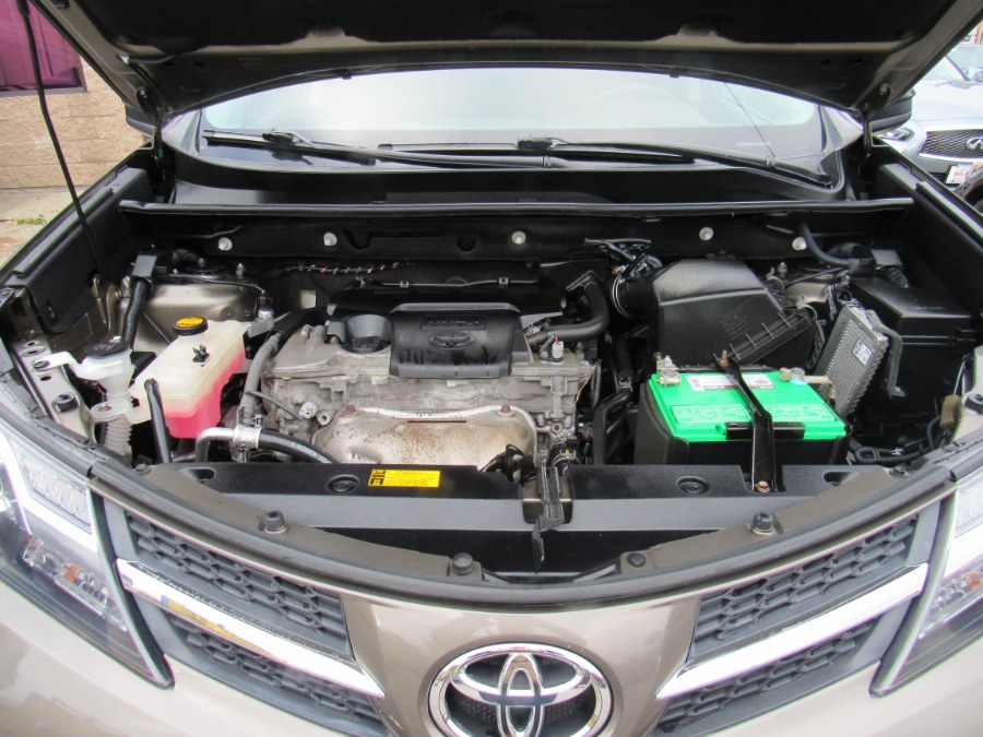 Used Toyota RAV4 LE 2015 | Hilario's Auto Sales Inc.. Worcester, Massachusetts Used Toyota RAV4 LE 2015 | Hilario's Auto Sales Inc.. Worcester, Massachusetts