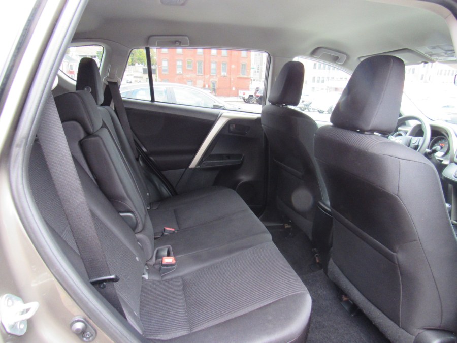 Used Toyota RAV4 LE 2015 | Hilario's Auto Sales Inc.. Worcester, Massachusetts Used Toyota RAV4 LE 2015 | Hilario's Auto Sales Inc.. Worcester, Massachusetts
