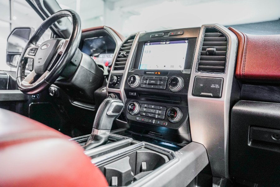 Used Ford F-150 Platinum 4WD SuperCrew 5.5'' Box 2018 | 26 Motors Corp. Bronx, New York Used Ford F-150 Platinum 4WD SuperCrew 5.5'' Box 2018 | 26 Motors Corp. Bronx, New York