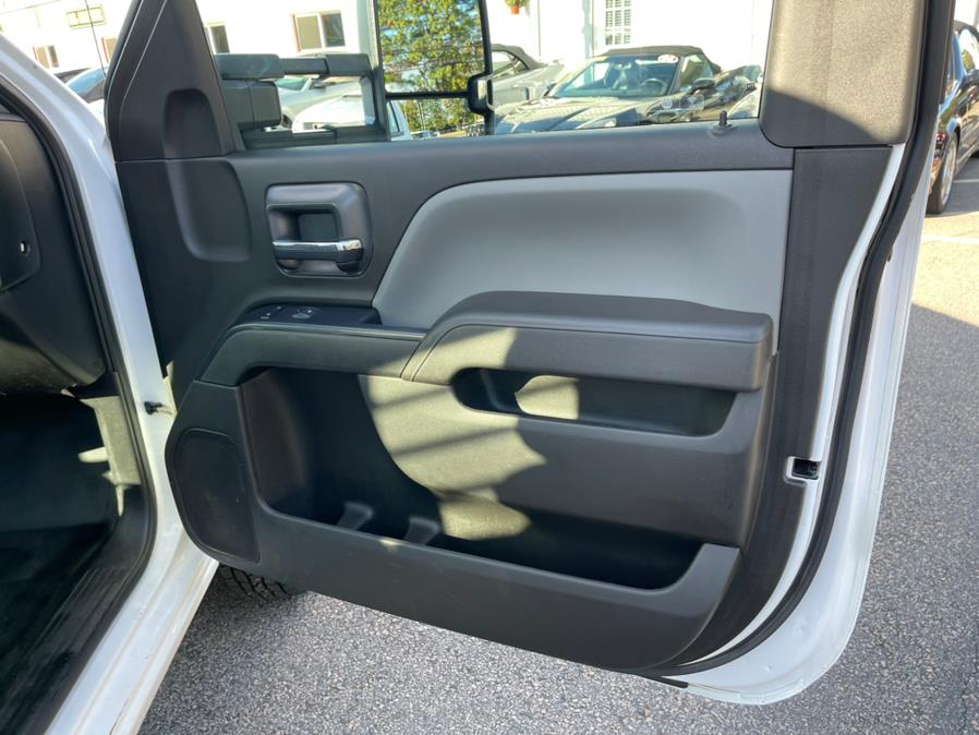 2017 Chevrolet Silverado 3500HD 4WD Reg Cab 137.5" WB, 59.06" CA WT, available for sale in South Windsor, Connecticut | Mike And Tony Auto Sales, Inc. South Windsor, Connecticut 2017 Chevrolet Silverado 3500HD 4WD Reg Cab 137.5" WB, 59.06" CA WT, available for sale in South Windsor, Connecticut | Mike And Tony Auto Sales, Inc. South Windsor, Connecticut