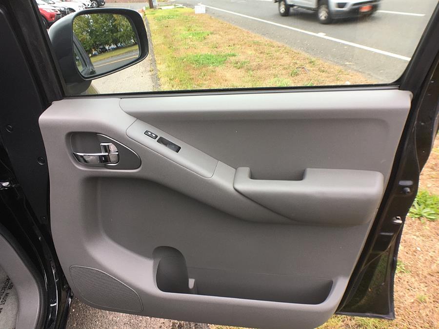 Used Nissan Frontier 4WD Crew Cab SWB Auto SL 2014 | Smart Buy Auto Sales, LLC. Wallingford, Connecticut Used Nissan Frontier 4WD Crew Cab SWB Auto SL 2014 | Smart Buy Auto Sales, LLC. Wallingford, Connecticut