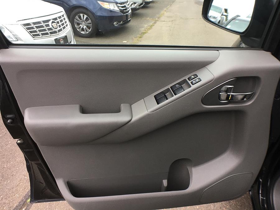 Used Nissan Frontier 4WD Crew Cab SWB Auto SL 2014 | Smart Buy Auto Sales, LLC. Wallingford, Connecticut Used Nissan Frontier 4WD Crew Cab SWB Auto SL 2014 | Smart Buy Auto Sales, LLC. Wallingford, Connecticut