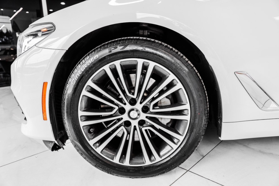 Used BMW 5 Series 530i xDrive Sedan 2019 | 26 Motors Long Island. ELMONT, New York Used BMW 5 Series 530i xDrive Sedan 2019 | 26 Motors Long Island. ELMONT, New York