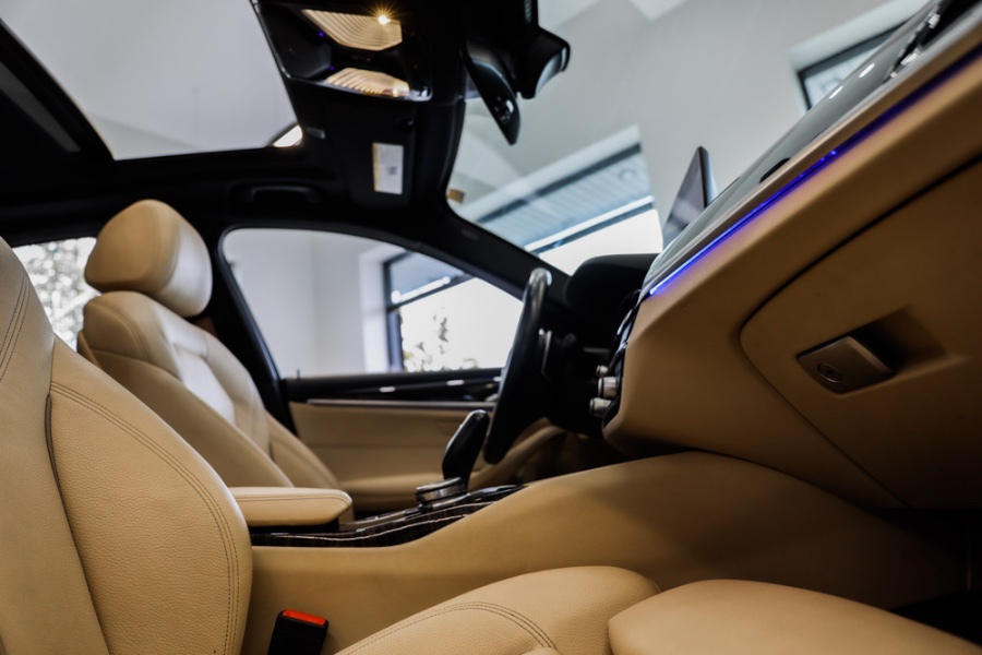 Used BMW 5 Series 530i xDrive Sedan 2019 | 26 Motors Long Island. ELMONT, New York Used BMW 5 Series 530i xDrive Sedan 2019 | 26 Motors Long Island. ELMONT, New York