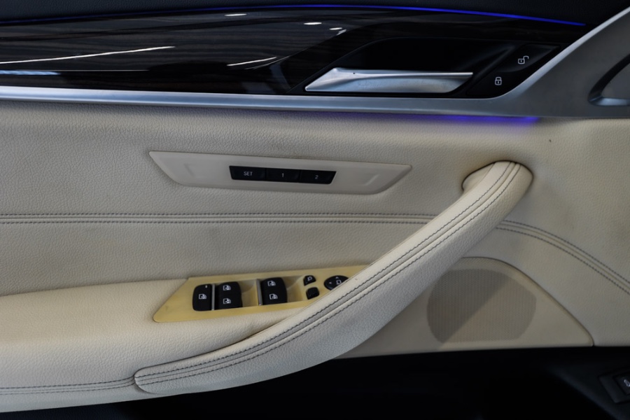 Used BMW 5 Series 530i xDrive Sedan 2019 | 26 Motors Long Island. ELMONT, New York Used BMW 5 Series 530i xDrive Sedan 2019 | 26 Motors Long Island. ELMONT, New York
