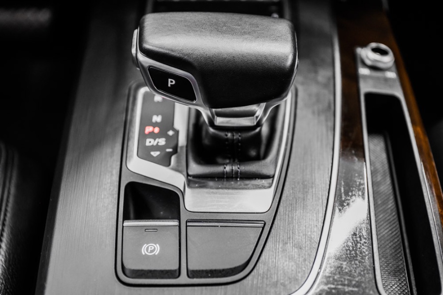 Used Audi Q5 2.0 TFSI Tech Premium Plus 2018 | 26 Motors Long Island. ELMONT, New York Used Audi Q5 2.0 TFSI Tech Premium Plus 2018 | 26 Motors Long Island. ELMONT, New York